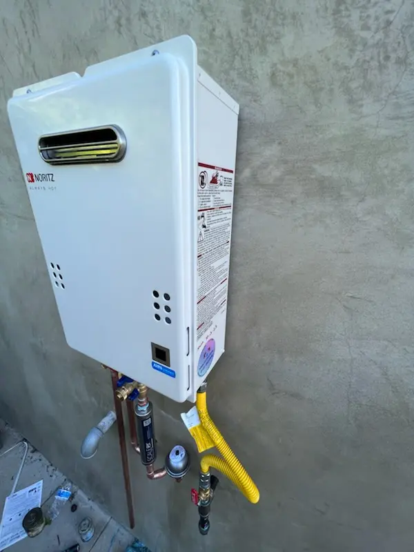 Tankless water heater installation for Borger homes